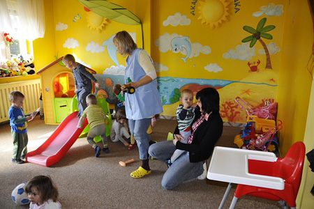 Praktyka Ortodontyczna OrthoSmile z wizytą w żłobku Akademia Delfinka